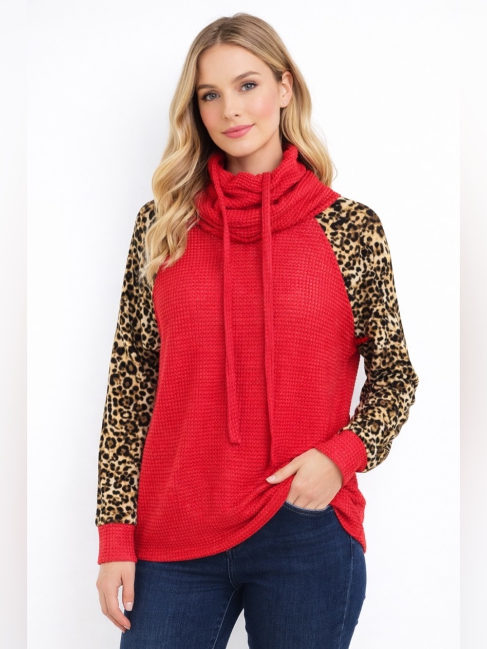 โจ ANDTHEWHY Cozy Red & Leopard Print Top โจ